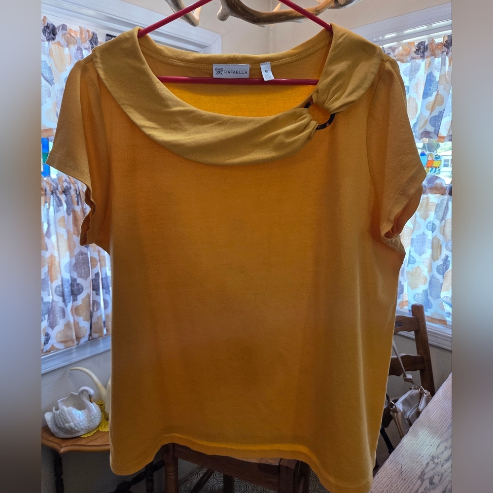 Rafaella Women's Yellow Top with Stylish Neckline Detail. Size 2X. EE CP
